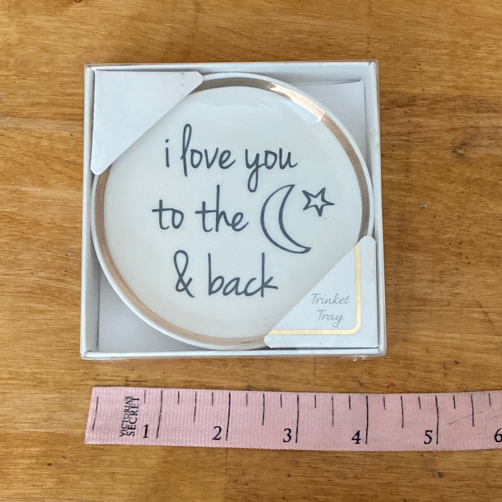 🌼 NIB trinket tray